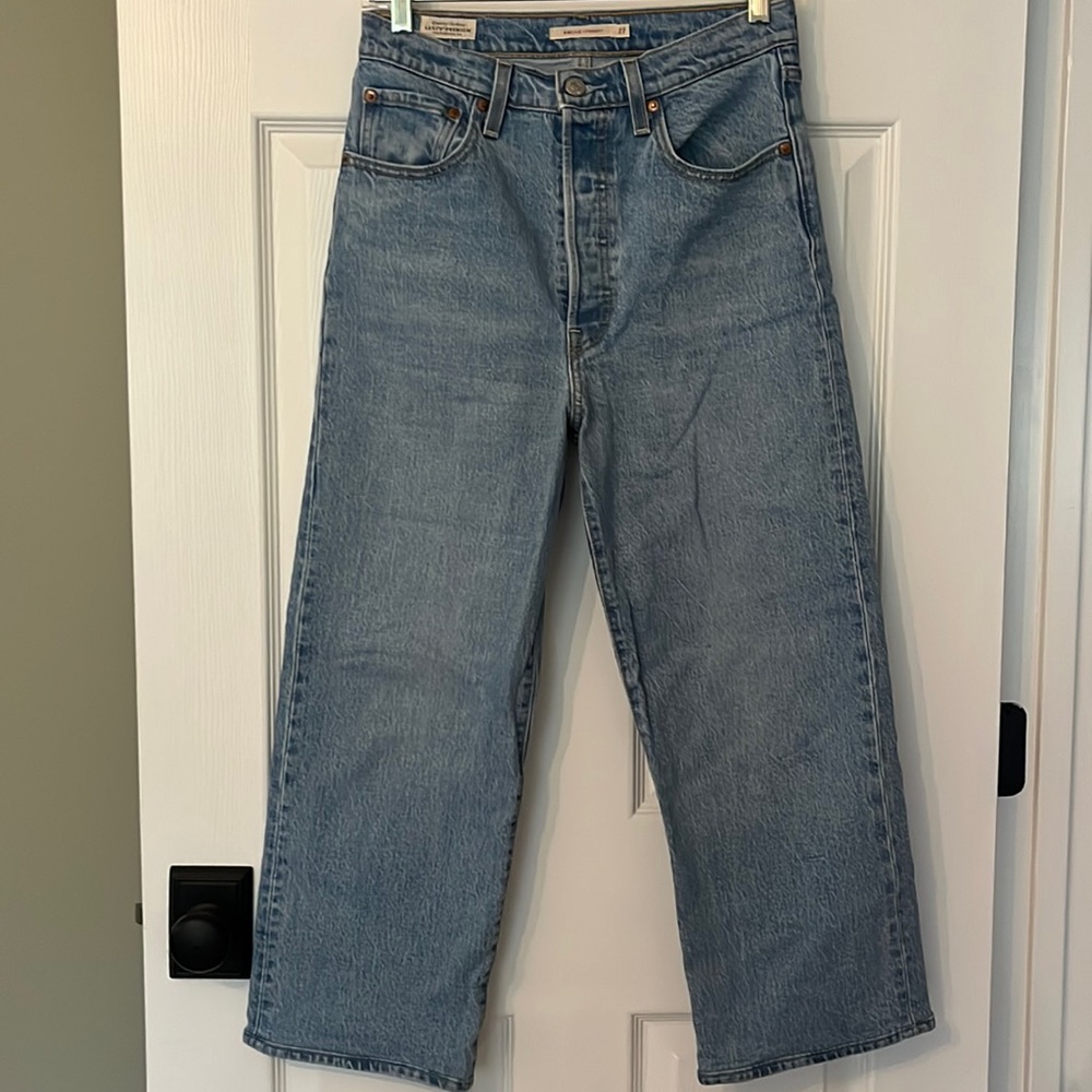Levi’s Premium Ribcage Straight Jean
